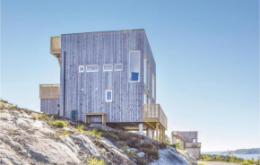 Pet Friendly Home In Søndeled With Kitchen